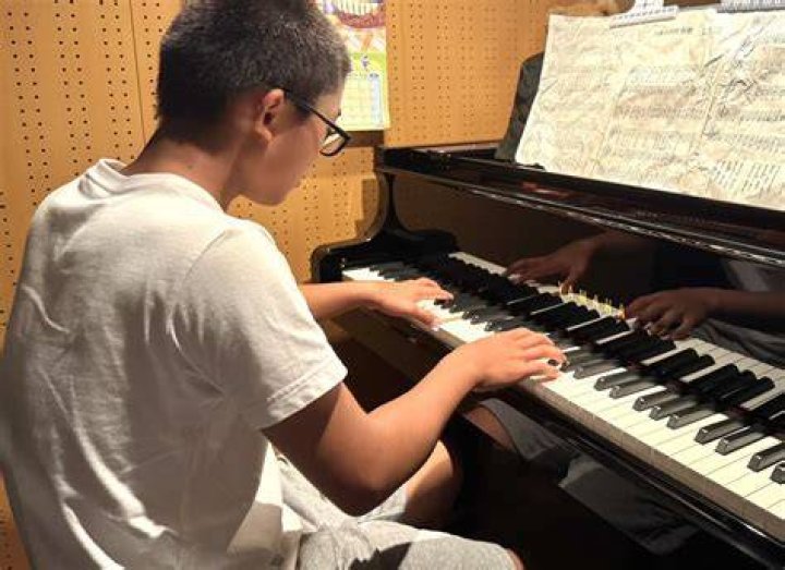 中学生のピアノ合唱伴奏練習