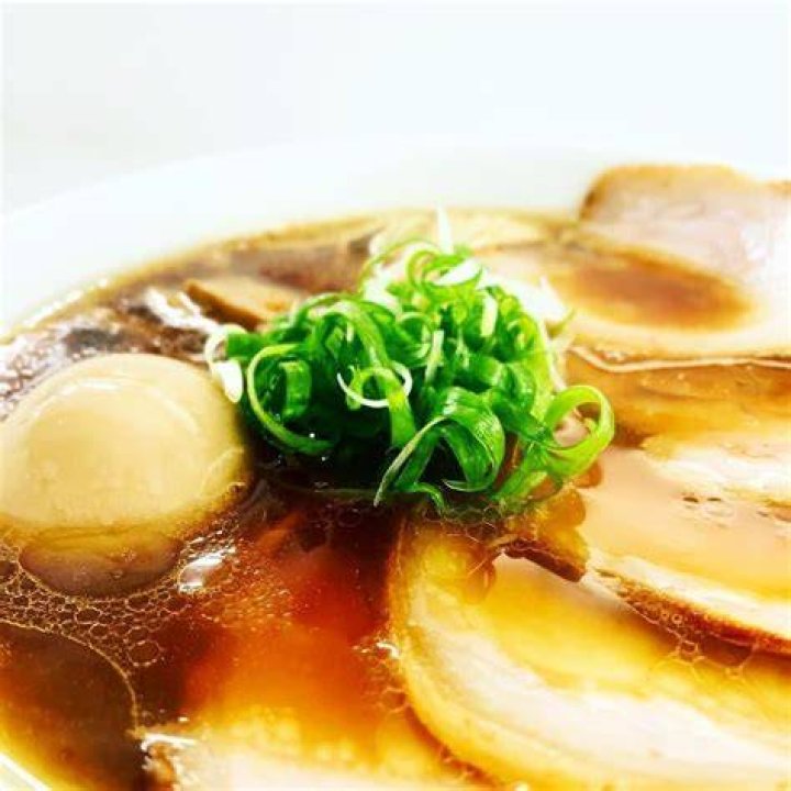 芸能人の葬式髪型マナー完全ガイド。清潔感と敬意を伝えるスタイル